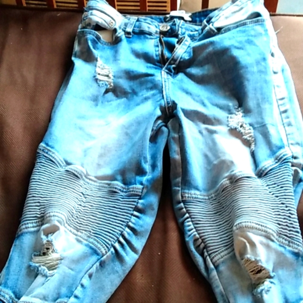 Ripped jeans